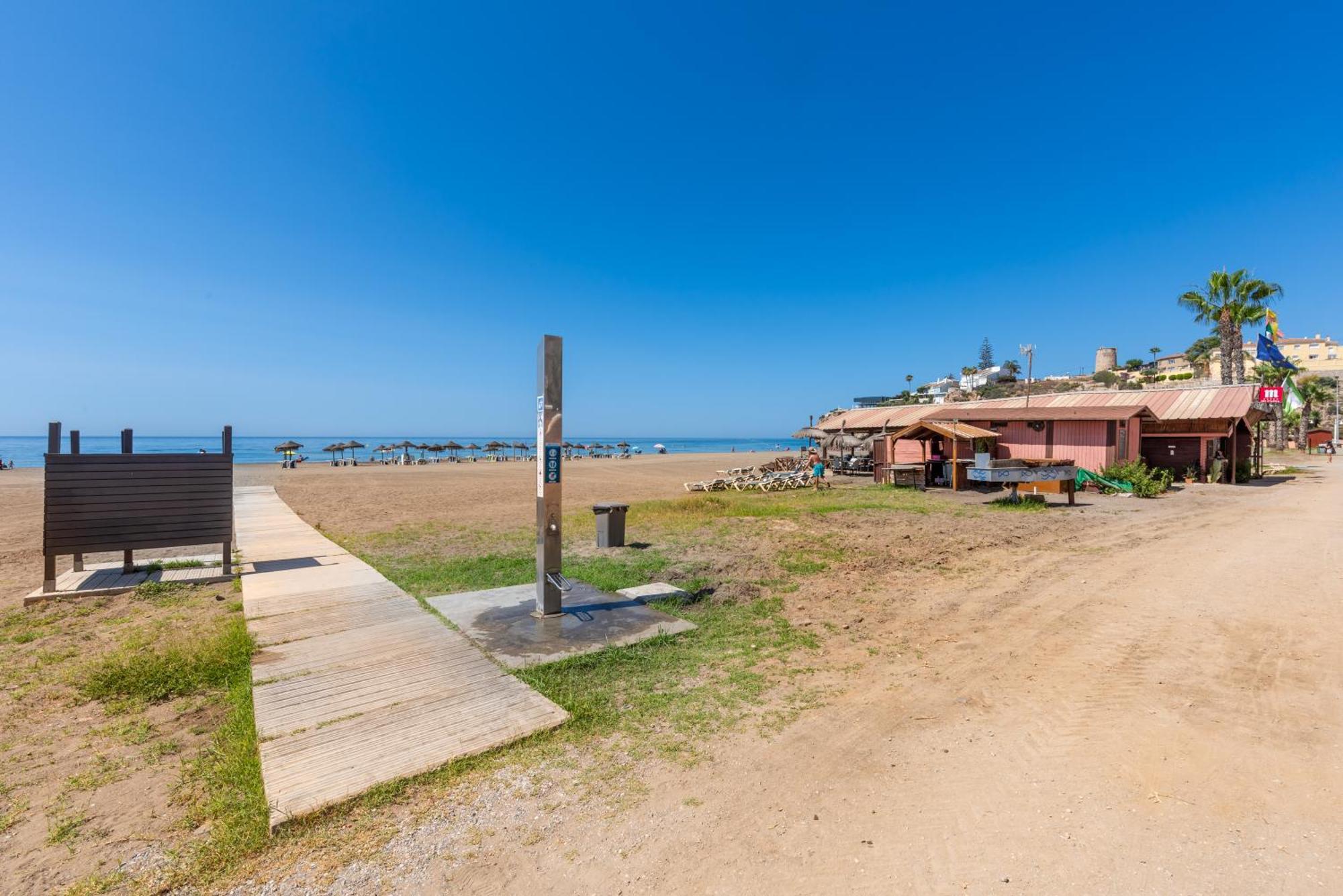 Wintowinrentals Spectacular Sea Views On The Beachfront * Rincón de la Victoria