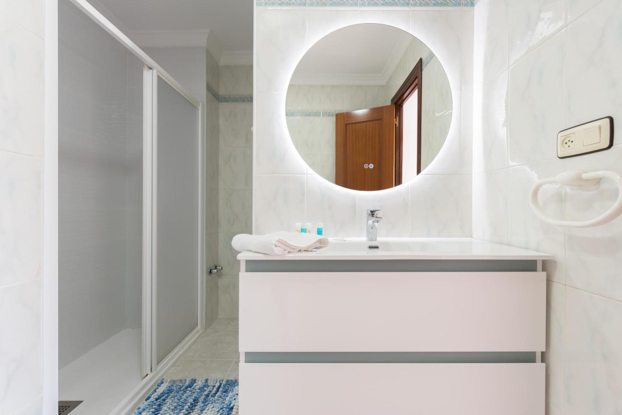 Apartamento Wintowinrentals Spectacular Sea Views On The Beachfront *