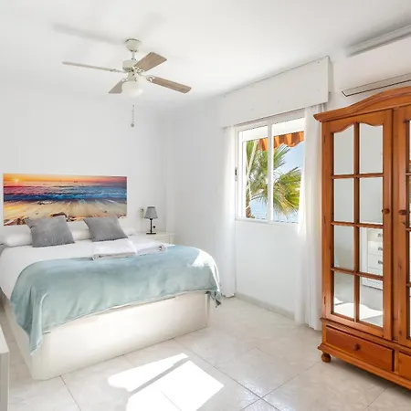 Wintowinrentals Spectacular Sea Views On The Beachfront Rincón de la Victoria Exterior foto